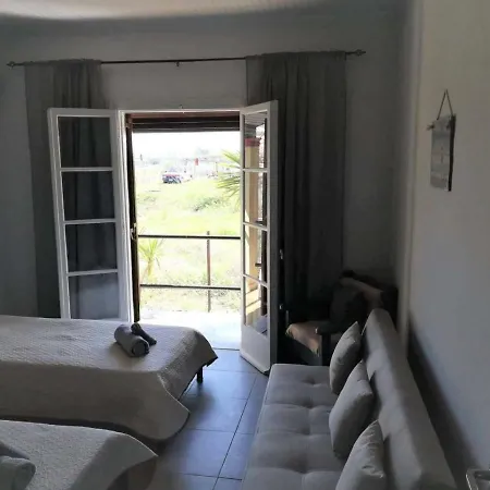 Issos Apartment *