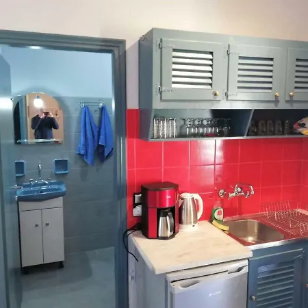 شقة Issos *